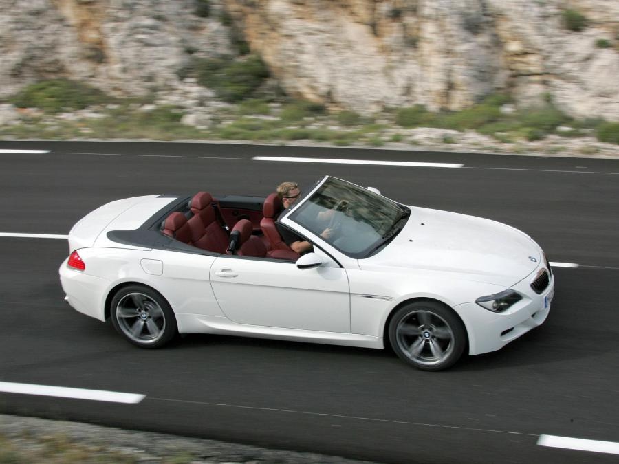  BMW M6 Convertible 2006 года  (фото 16 из 67)
